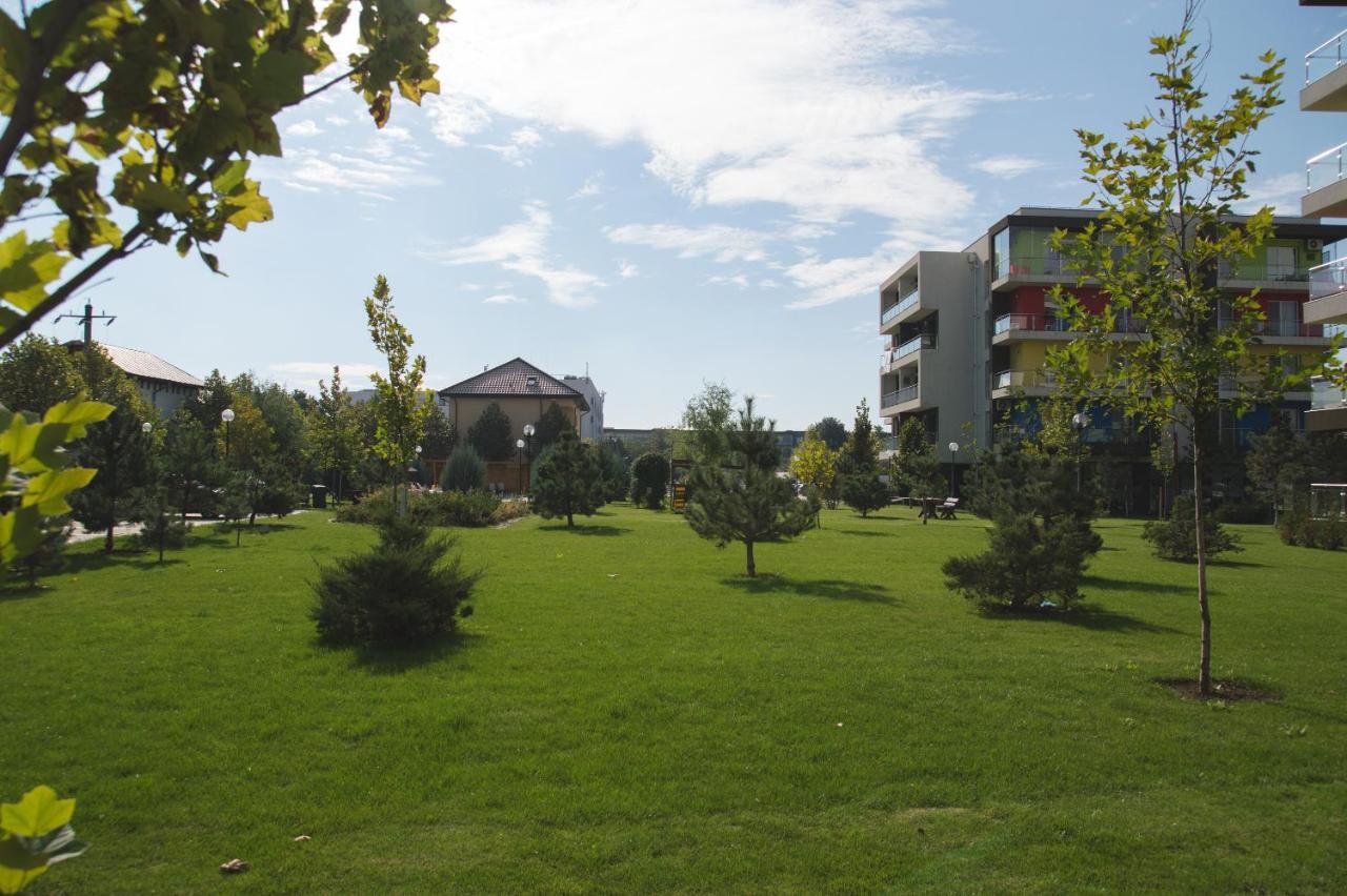 Airport Residence - Apartment Across From Otopeni Airport Exterior photo